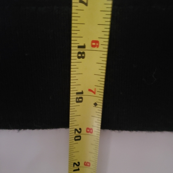 Aritzia Wilfred Cyprie Black Merino Wool Mockneck Sweater Size Medium - Picture 12 of 12